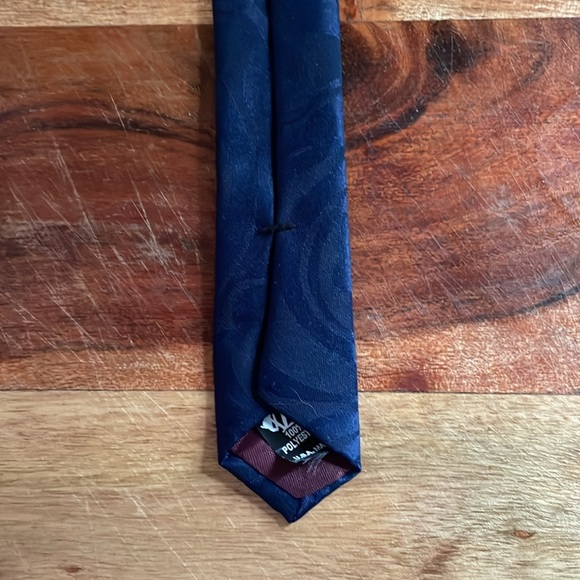 Mickey Mouse Tie by Balanchine INC. 59” long. Navy with Mickey, nice - Picture 4 of 4